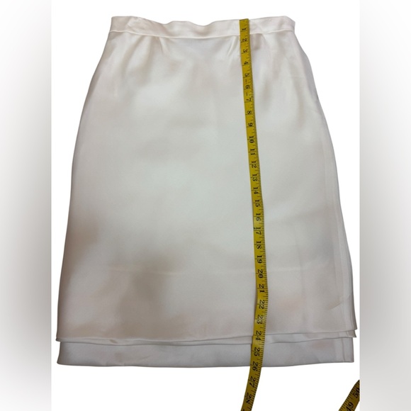 Carmen Marc Valvo Cream Pencil Skirt Set - Picture 13 of 16